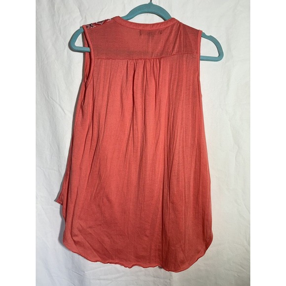 French Laundry Top Womens Medium Coral Button Top‎ Embroidered Shoulder EUC M12 - Picture 4 of 5